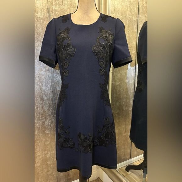 Dolce & Gabbana Exclusive Navy Dress with Black Floral Embroidery, US10 - Picture 1 of 16